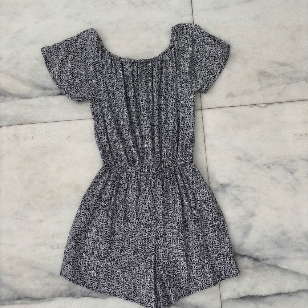 Abercrombie & Fitch Gray Printed Romper - Picture 2 of 8